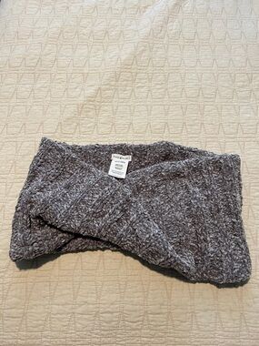 Grey infinity scarf